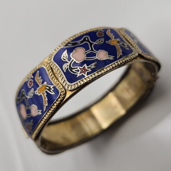 Vintage Jewelry - Vintage Victorian Heirloom Enamel Bracelet